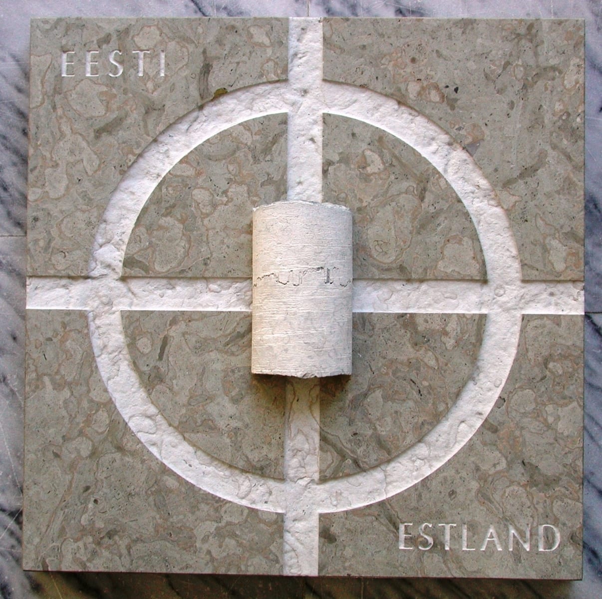 Eesti Vabariiki esindav paereljeef 2002 50 x 50 cm - Austria <br /> A limestone relief representing Estonian Republic 2002 50 x 50 cm - Austria
