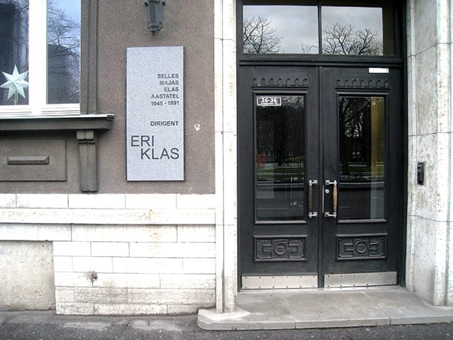 MÄLESTUSTAHVEL dirigent ERI KLAS´ile 2015 graniit 136 x 60 cm - Gonsiori 17, Tallinn, Eesti  <br />A memorial tablet to a conductor ERI KLAS 2015 granit 130 x 60 cm - Gonsiori 17, Tallinn, Estonia